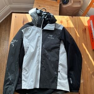 Arcteryx Beams Atom Hoodie